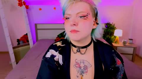 Hi my name is Lunaray online show from October 2025 09:52:01 AM