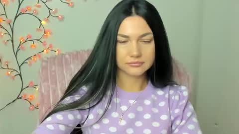 Kelly online show from December 2025 07:24:01 AM