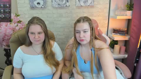 Snapshot of blush_ellie chatting on January 2025 01:46:01 PM Ellie3 online show from January 2025 01:46:01 PM