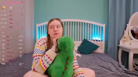 Ellie3 online show from November 2025 12:16:01 PM