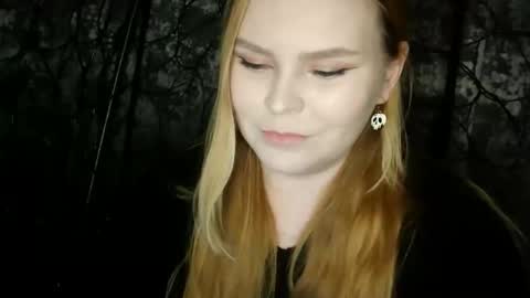 blushing_star online show from November 2025 04:40:02 PM