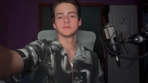 Snapshot of bluskyzz chatting on December 2025 06:10:01 AM BluSky online show from December 2025 06:10:01 AM