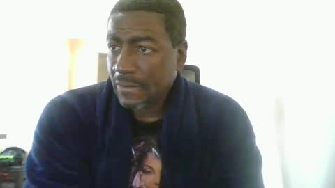 bluuthunder1914 online show from September 2025 05:02:01 PM