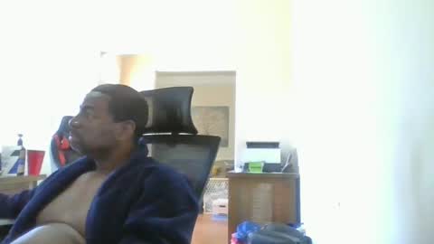 bluuthunder1914 online show from September 2025 04:20:01 PM