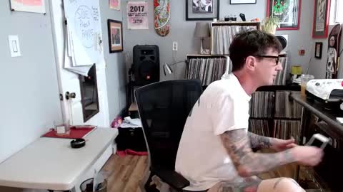 Snapshot of bnczuperzexy chatting on March 2025 07:49:02 PM ZuperZexyZounds online show from March 2025 07:49:02 PM