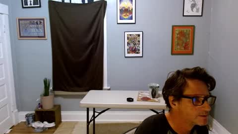 Snapshot of bnczuperzexy chatting on October 2025 12:56:02 AM ZuperZexyZounds online show from October 2025 12:56:02 AM