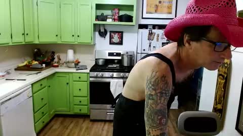 Snapshot of bnczuperzexy chatting on November 2025 04:45:02 AM ZuperZexyZounds online show from November 2025 04:45:02 AM