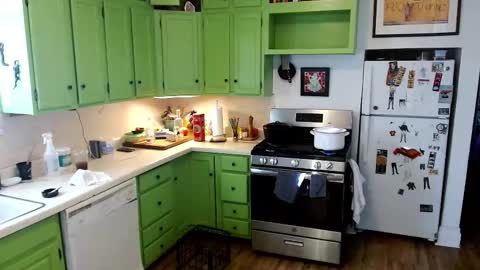 Snapshot of bnczuperzexy chatting on November 2025 10:10:02 PM ZuperZexyZounds online show from November 2025 10:10:02 PM