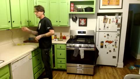 Snapshot of bnczuperzexy chatting on November 2025 11:43:01 PM ZuperZexyZounds online show from November 2025 11:43:01 PM