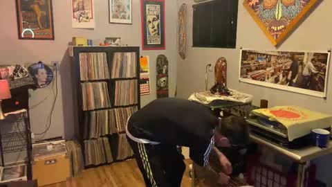 Snapshot of bnczuperzexy chatting on December 2025 04:50:01 AM ZuperZexyZounds online show from December 2025 04:50:01 AM