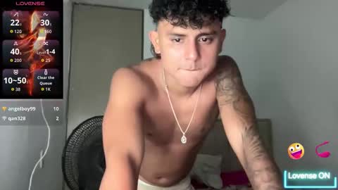 Snapshot of bob_pettersonn chatting on November 2025 04:32:02 AM Bob INDEPENDENT MODEL online show from November 2025 04:32:02 AM