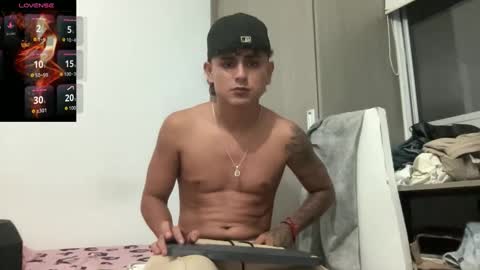 Snapshot of bob_pettersonn chatting on November 2025 04:36:01 AM Bob INDEPENDENT MODEL online show from November 2025 04:36:01 AM