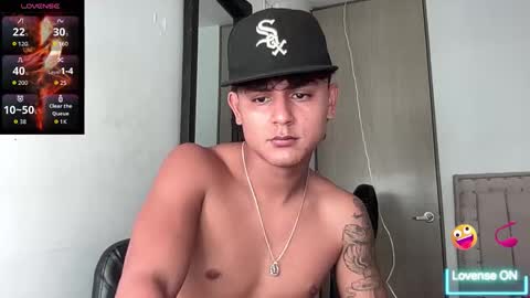 Snapshot of bob_pettersonn chatting on December 2025 06:04:01 PM Bob INDEPENDENT MODEL online show from December 2025 06:04:01 PM