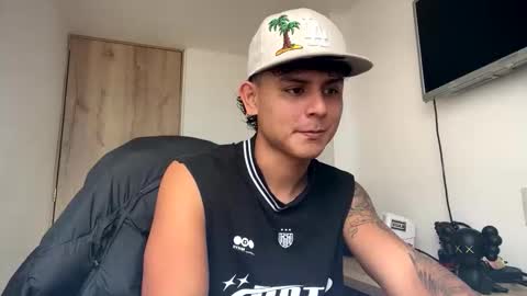 Bob  INDEPENDENT MODEL online show from March 2026 06:41:01 PM