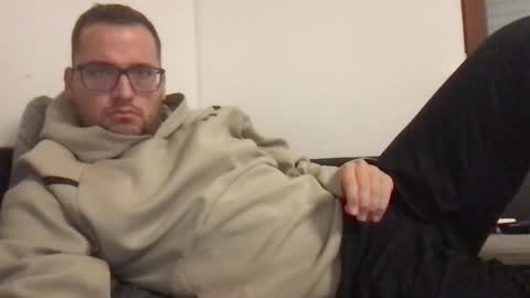 Snapshot of bobbele94 chatting on October 2025 07:14:02 PM bobbele94 online show from October 2025 07:14:02 PM