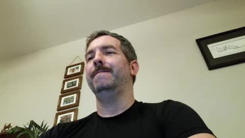 Snapshot of bobchmw chatting on June 2026 05:43:01 AM Bobchmw online show from June 2026 05:43:01 AM