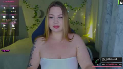  Lina  online show from November 2025 06:52:01 PM