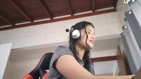 Snapshot of bombomepimenta chatting on October 2025 02:18:02 PM bombomepimenta online show from October 2025 02:18:02 PM