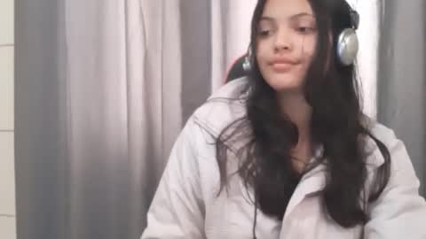 Snapshot of bombomepimenta chatting on November 2025 01:00:02 PM bombomepimenta online show from November 2025 01:00:02 PM