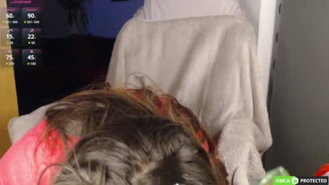 Snapshot of bon_appetits69 chatting on December 2024 04:32:02 PM Luthien online show from December 2024 04:32:02 PM