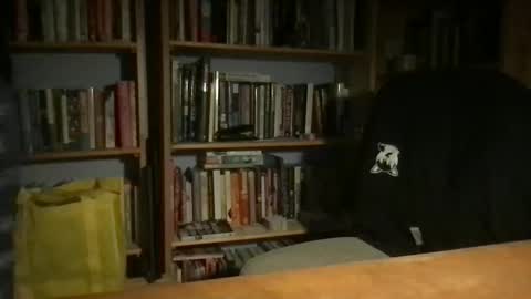 Snapshot of bonderbarney chatting on December 2024 12:05:01 PM BonderBarney online show from December 2024 12:05:01 PM