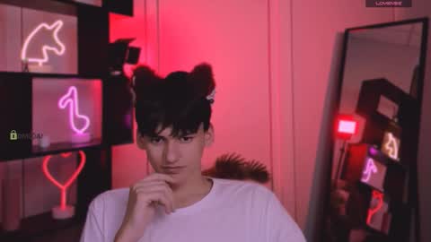 bondi_vv online show from November 2025 07:34:02 PM