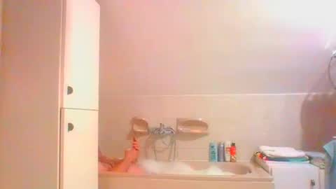 borntosuck online show from April 2026 06:52:01 PM