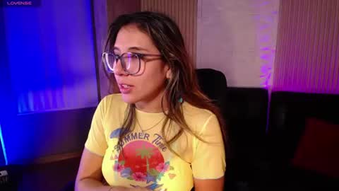 bonnali_lune online show from July 2026 04:32:01 AM
