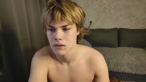 Snapshot of bonnie_and_c1yde chatting on March 2026 05:13:01 AM Jessy Mark online show from March 2026 05:13:01 AM