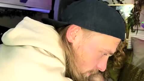 Bonnie and Clyde online show from November 2025 02:21:01 AM