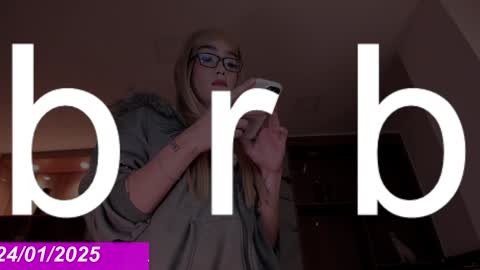 Snapshot of bonnie_luxury chatting on January 2025 08:23:02 AM Bonnie Luxury online show from January 2025 08:23:02 AM