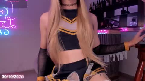 Snapshot of bonnie_luxury chatting on October 2025 09:48:02 PM Bonnie Luxury online show from October 2025 09:48:02 PM