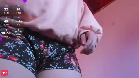 Bonnie Help me reach 500 likes online show from February 2026 07:01:02 PM