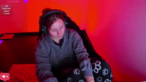 Bonnie Help me reach 500 likes online show from March 2026 09:47:02 PM