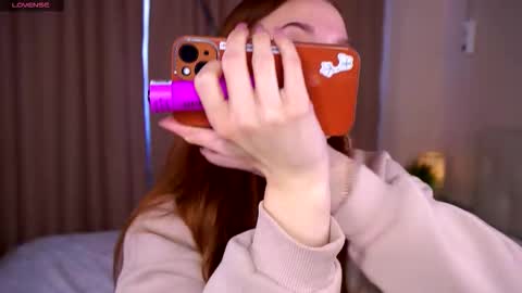 Snapshot of bonniecannon chatting on September 2025 04:01:02 AM Grace online show from September 2025 04:01:02 AM