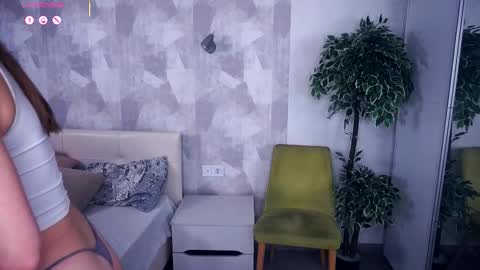 Snapshot of bonniecannon chatting on December 2025 07:24:01 AM Grace online show from December 2025 07:24:01 AM