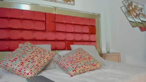   online show from April 2026 11:40:02 PM