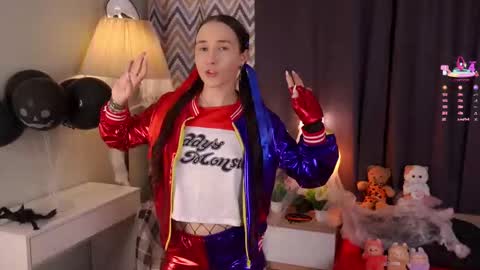 Emma online show from November 2025 12:56:01 AM