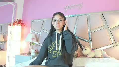 Bonnie  online show from April 2026 01:06:02 PM