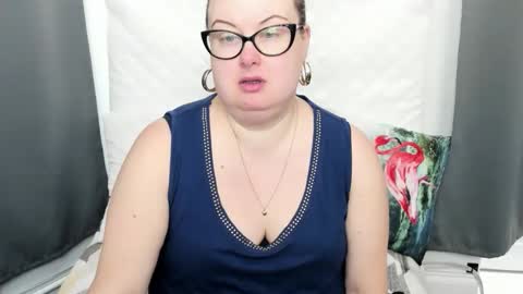 Bonnie online show from November 2025 10:25:02 AM