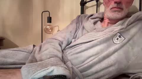 bonzo21 online show from October 2025 08:42:01 PM