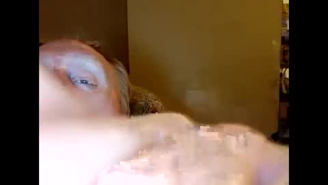 Snapshot of bonzoband chatting on January 2025 03:59:01 AM bonzoband online show from January 2025 03:59:01 AM