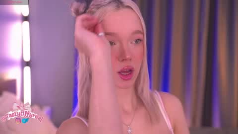 Alina online show from June 2026 08:49:01 AM