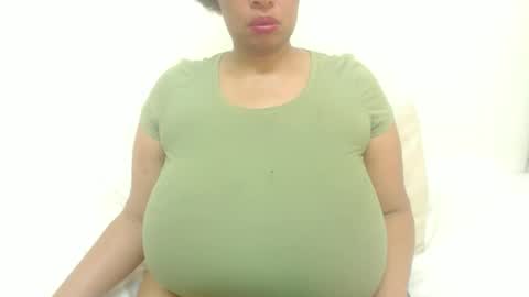 Snapshot of boobyqueen24 chatting on February 2026 07:40:01 AM boobyqueen online show from February 2026 07:40:01 AM