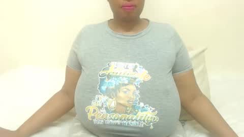 Snapshot of boobyqueen24 chatting on March 2026 07:53:01 PM boobyqueen online show from March 2026 07:53:01 PM