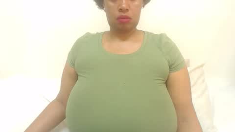 Snapshot of boobyqueen24 chatting on March 2026 10:44:02 AM boobyqueen online show from March 2026 10:44:02 AM