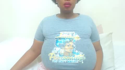 Snapshot of boobyqueen24 chatting on March 2026 04:18:02 AM boobyqueen online show from March 2026 04:18:02 AM