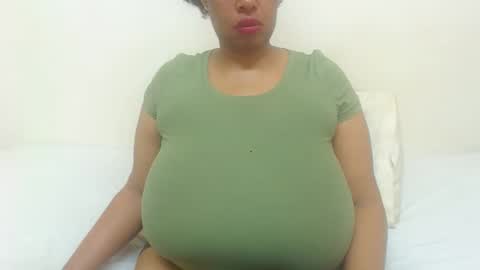Snapshot of boobyqueen24 chatting on April 2026 10:35:02 AM boobyqueen online show from April 2026 10:35:02 AM