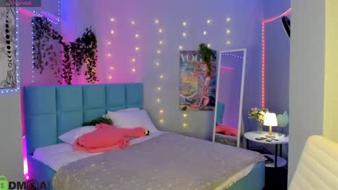 Milena online show from June 2026 02:57:02 AM