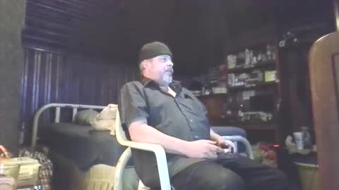 Booshwa online show from December 2025 09:00:01 PM